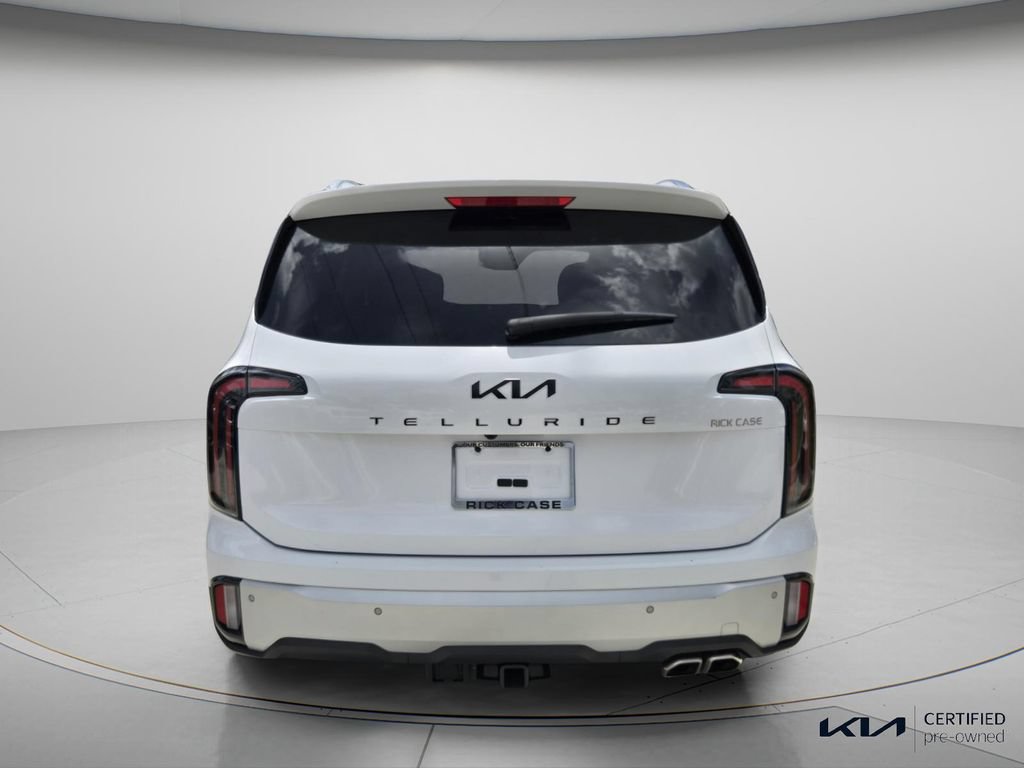 Certified 2024 Kia Telluride EX w/ EX Captain's Chair Package FWD image 6