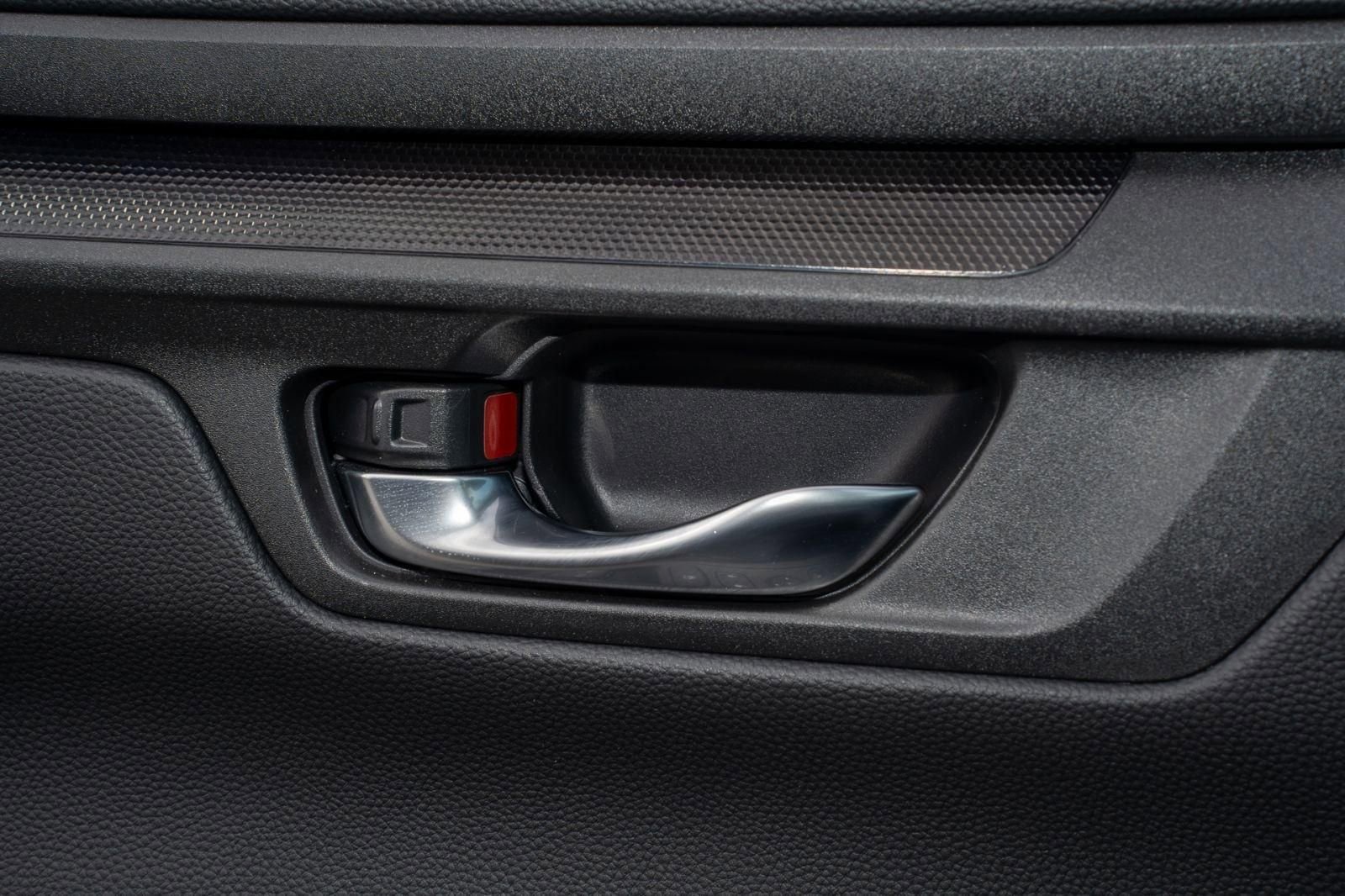 Certified 2025 Honda CR-V LX image 28