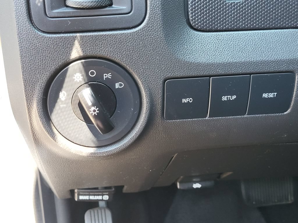 Used 2012 Ford Escape XLT AWD/4WD image 21