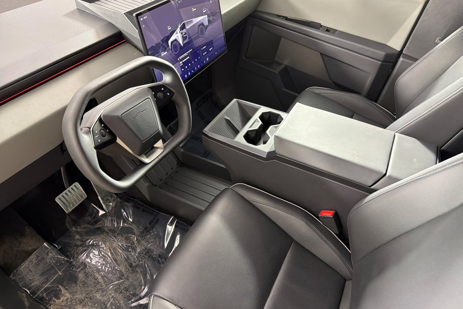 Used 2025 Tesla Cybertruck AWD Crew Cab image 9