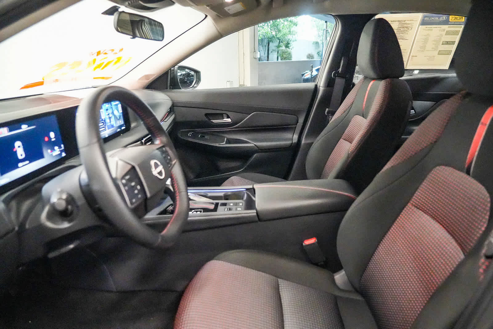 Used 2026 Nissan Sentra SR w/ Floor Mat Package FWD image 17