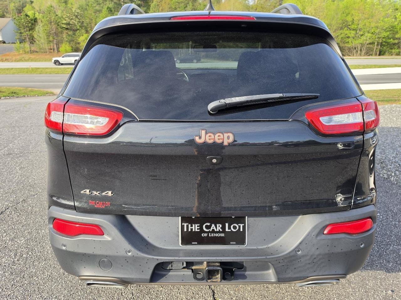 Used 2016 Jeep Cherokee 75th Anniversary AWD/4WD image 5