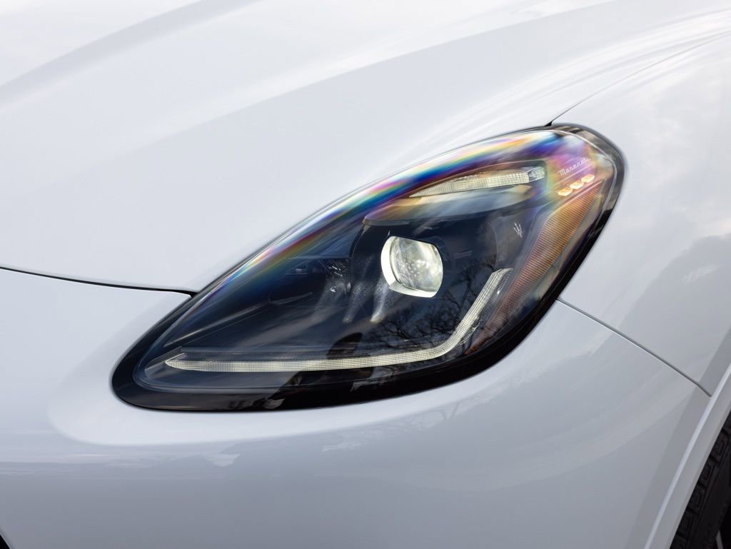 New 2026 Maserati Grecale Modena image 14