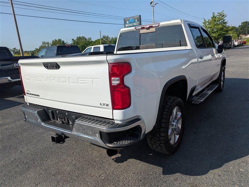 Used 2020 Chevrolet Silverado 2500 LTZ w/ LTZ Premium Package AWD/4WD image 6