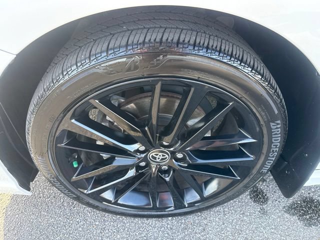 Used 2021 Toyota Camry XSE FWD image 11