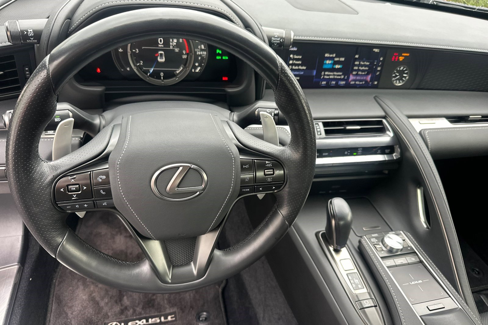 Used 2018 Lexus LC 500 Coupe w/ Touring Package RWD image 16