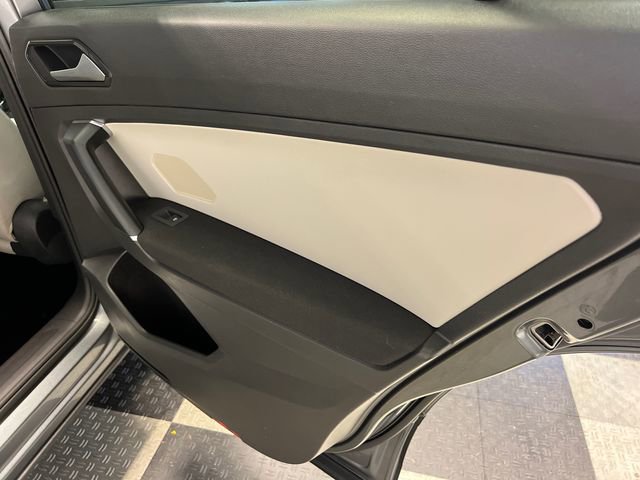 Used 2018 Volkswagen Tiguan S FWD image 13