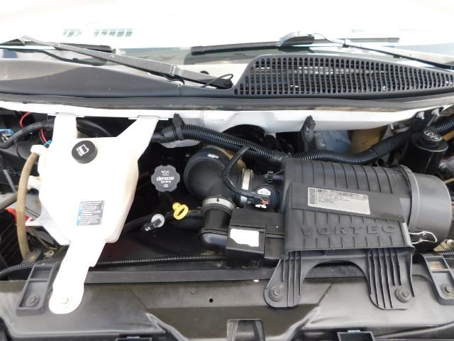 Used 2013 Chevrolet Express 2500 image 15
