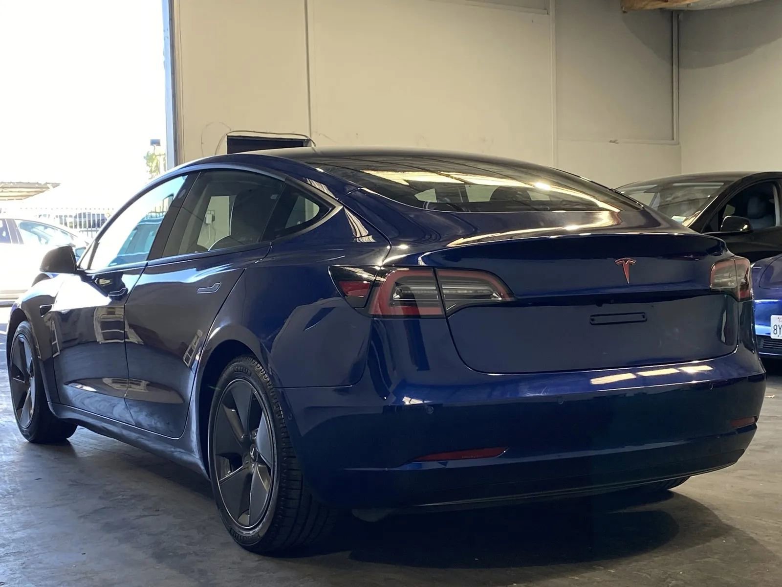 Used 2021 Tesla Model 3 Standard Range Plus RWD image 2