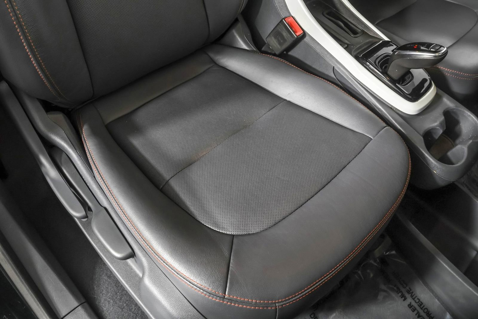 Used 2019 Chevrolet Bolt Premier w/ Infotainment Package image 45