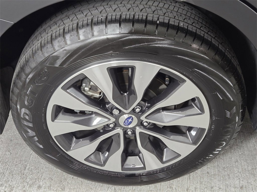 Certified 2025 Subaru Outback Touring w/ Popular Package #2 image 9