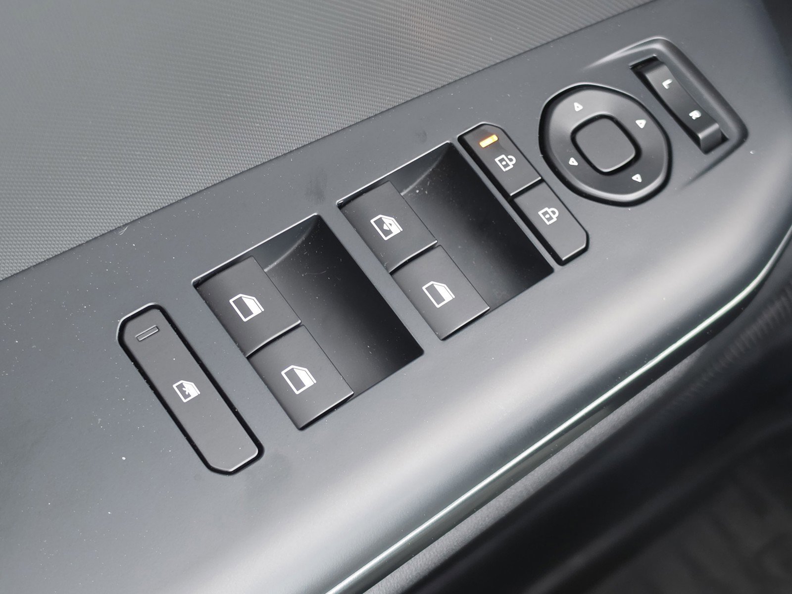 Used 2025 Kia K4 LXS image 12