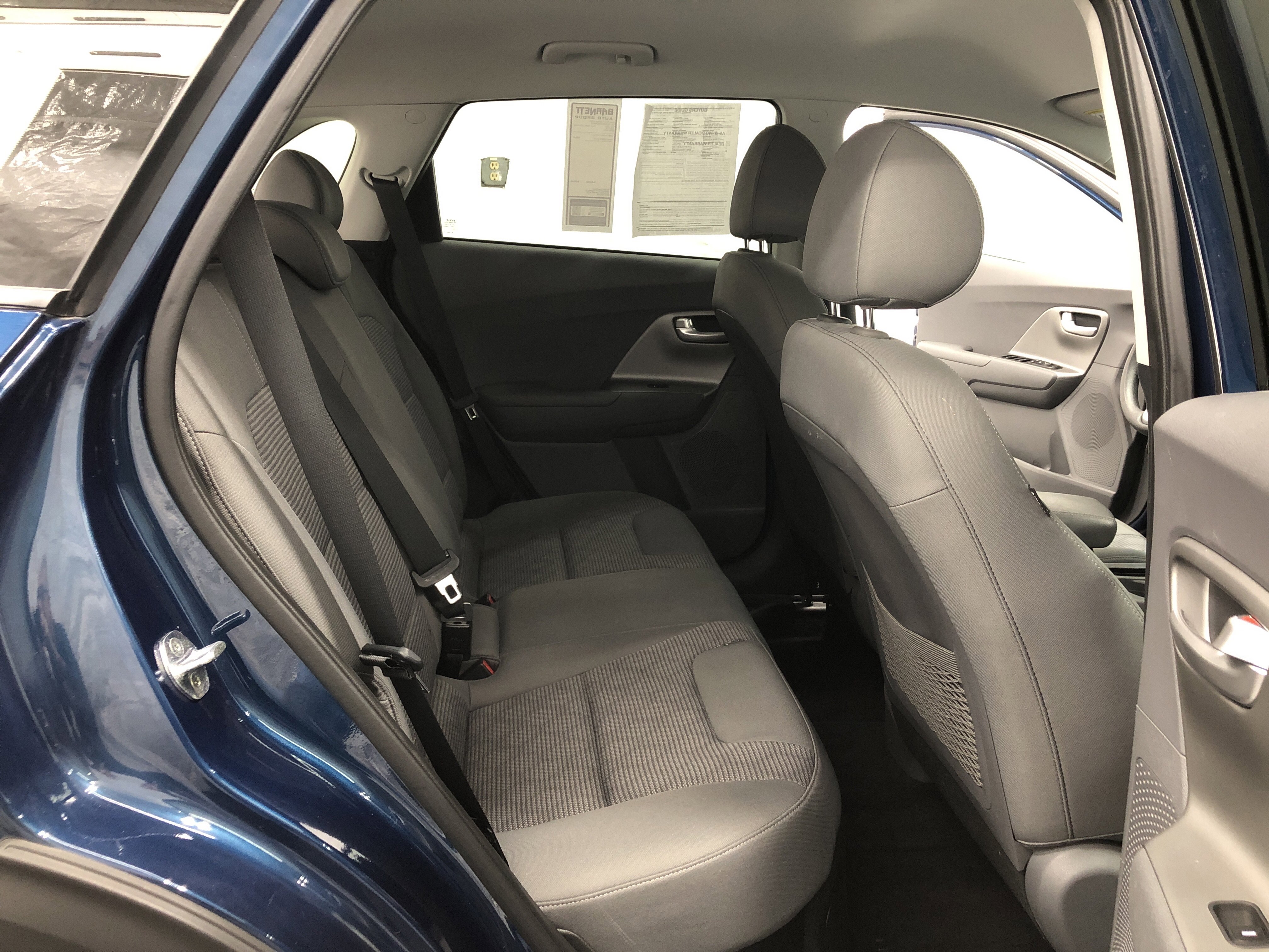 Used 2022 Kia Niro LX FWD image 9