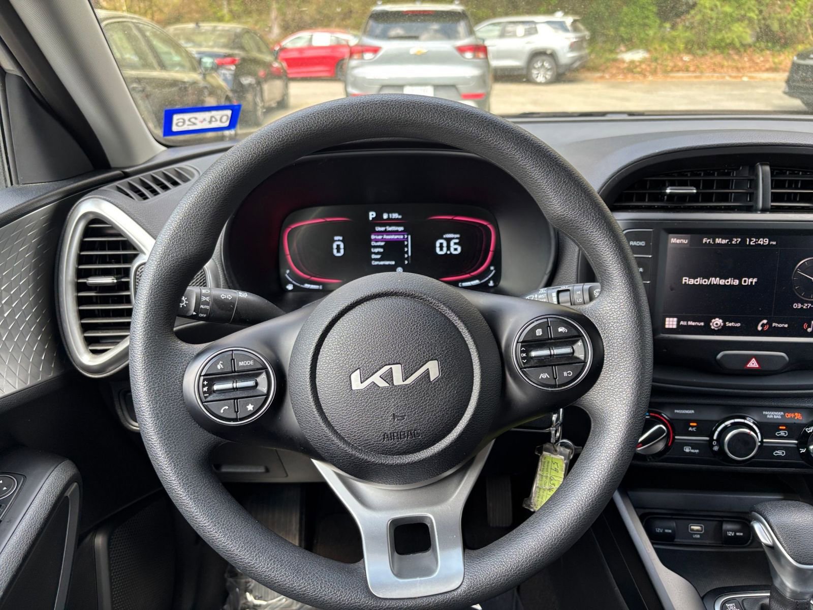 Used 2025 Kia Soul LX w/ LX Technology Package FWD image 34