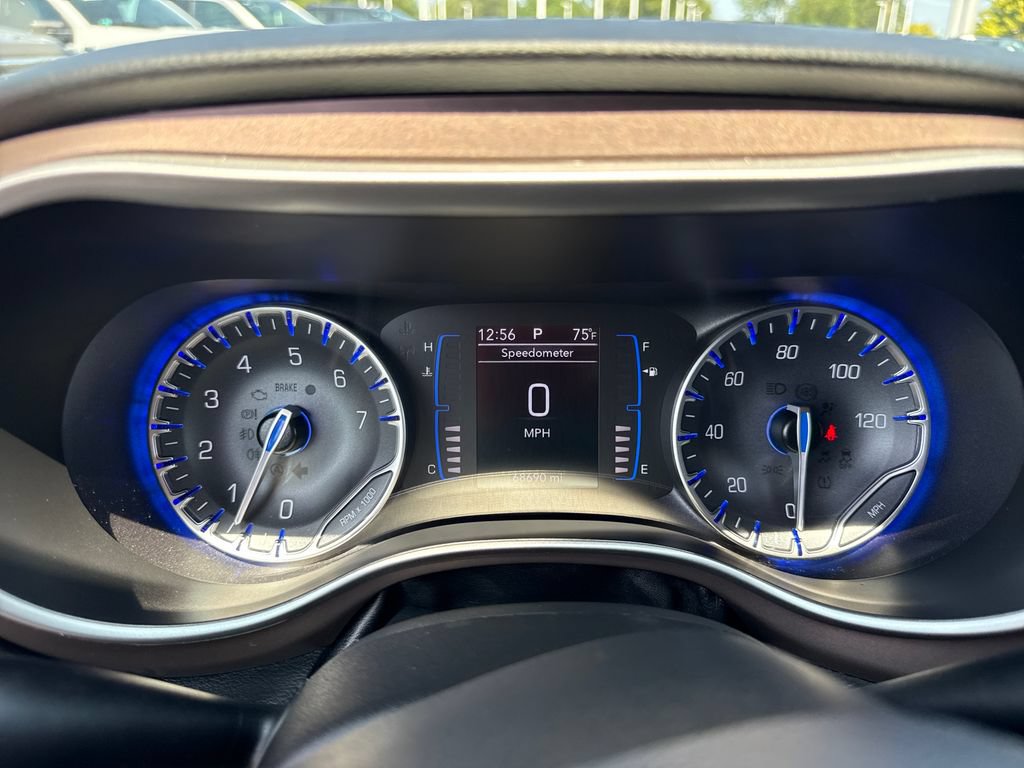 Used 2023 Chrysler Voyager LX FWD image 30