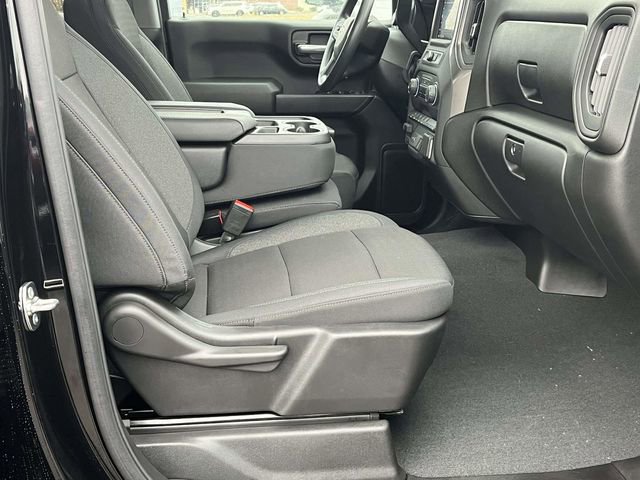 Used 2025 Chevrolet Silverado 1500 Custom w/ Turbomax Blackout Package image 23
