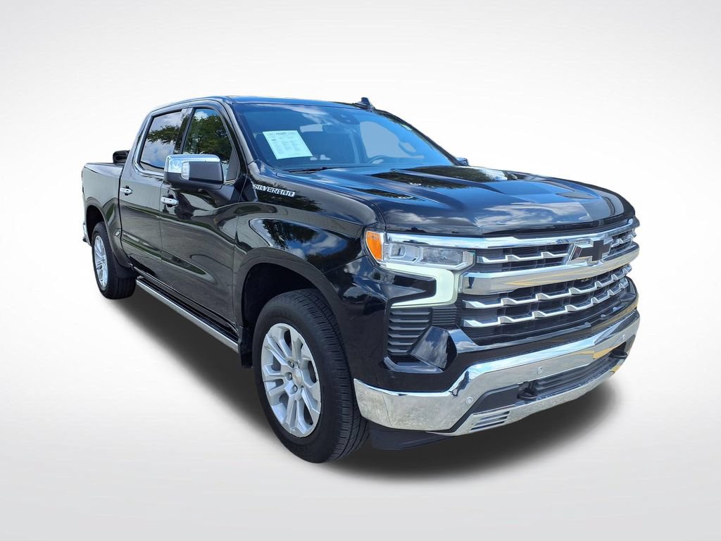 Used 2023 Chevrolet Silverado 1500 LTZ w/ LTZ Premium Package AWD/4WD image 3