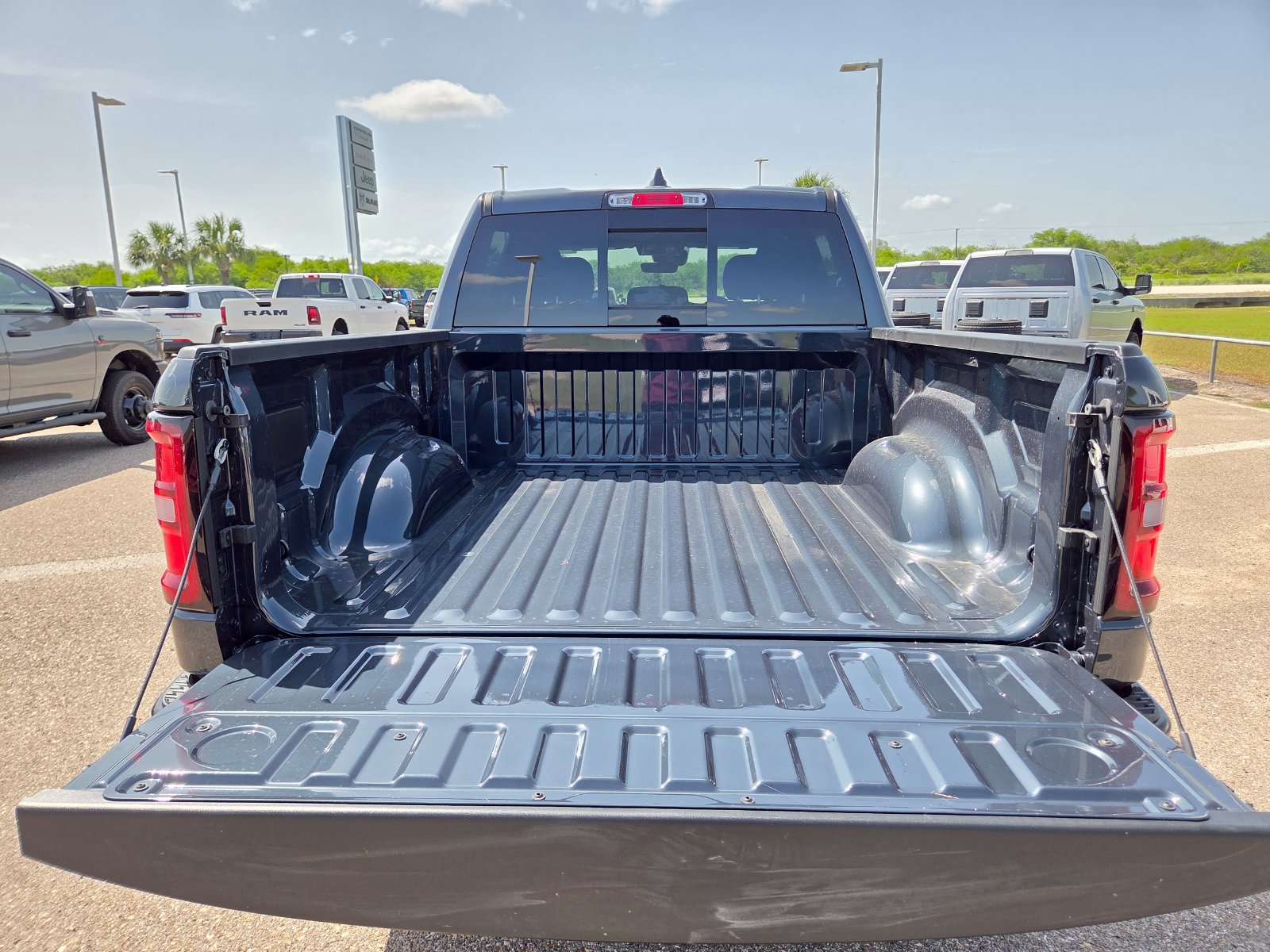 New 2026 RAM 1500 Warlock AWD/4WD image 26