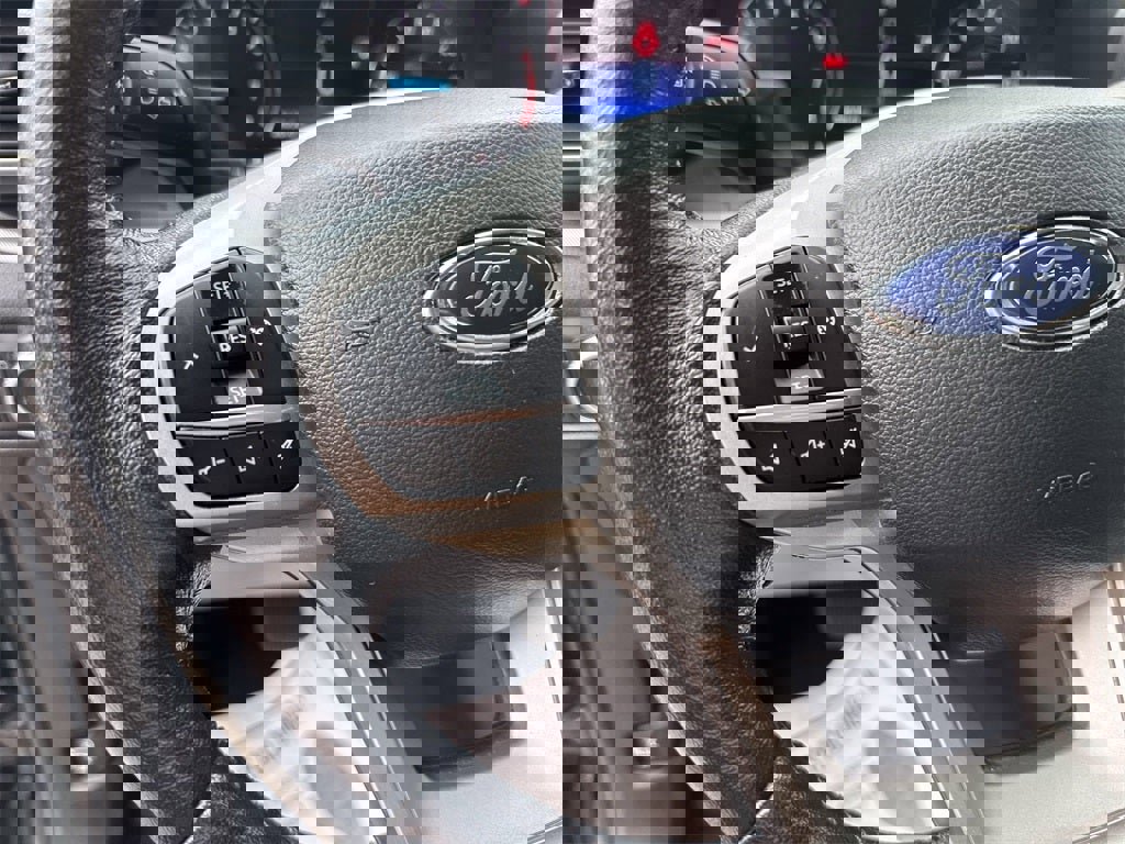 Used 2022 Ford Explorer XLT w/ Equipment Group 202A image 20