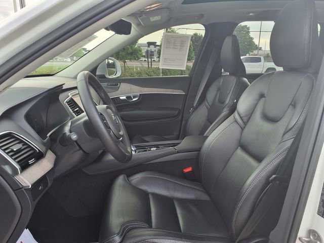 Used 2023 Volvo XC90 B6 Ultimate w/ Protection Package Premier image 16