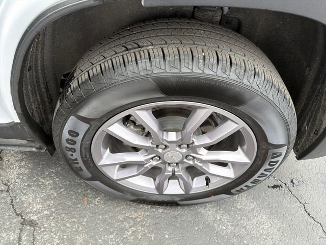 Used 2023 GMC Terrain SLT image 12