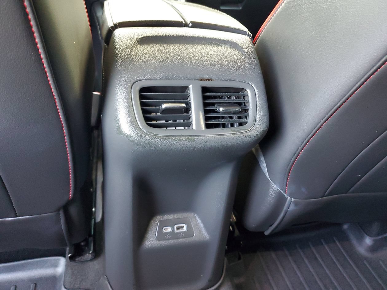 Used 2023 Buick Envision Essence w/ Sport Touring Package AWD/4WD image 16