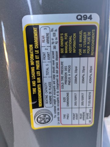 Used 2022 Hyundai Venue Limited image 24