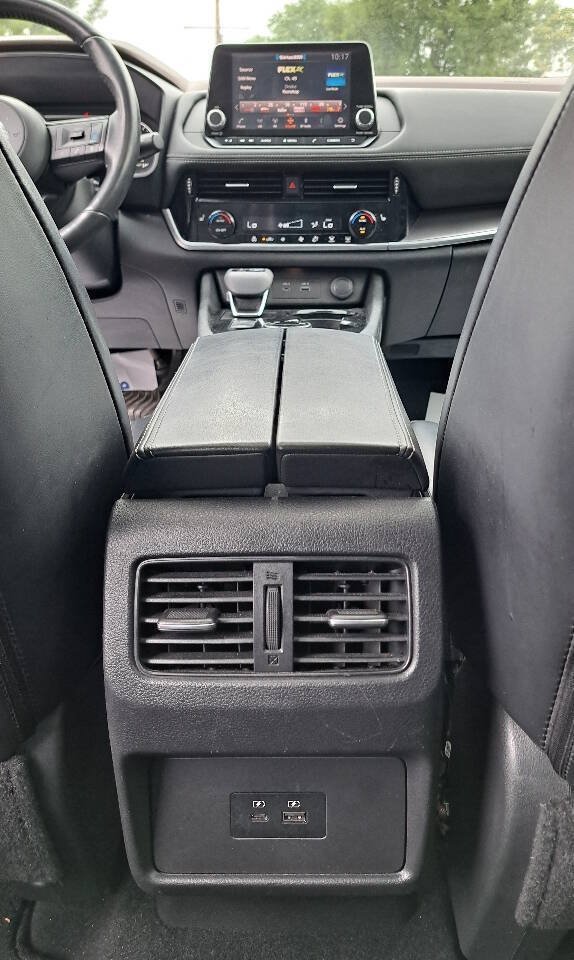 Used 2021 Nissan Rogue SV w/ Premium Package AWD/4WD image 6