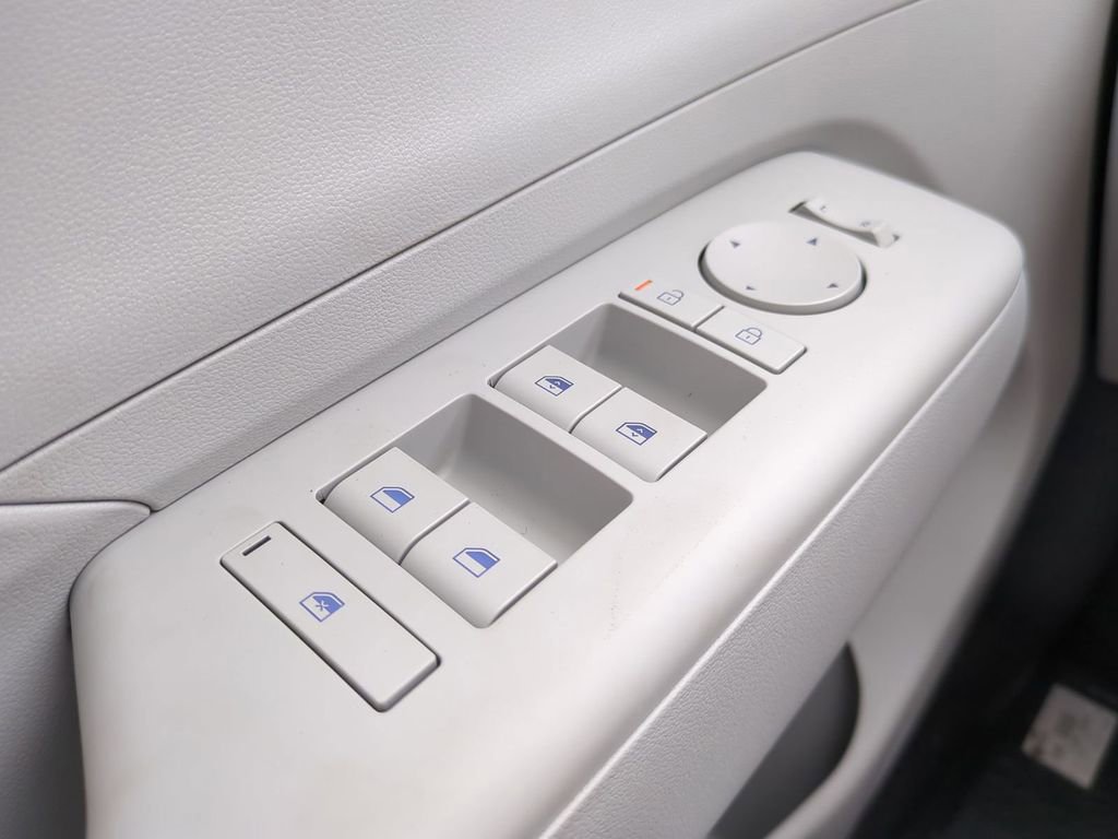 New 2026 Hyundai Kona SEL Sport image 28