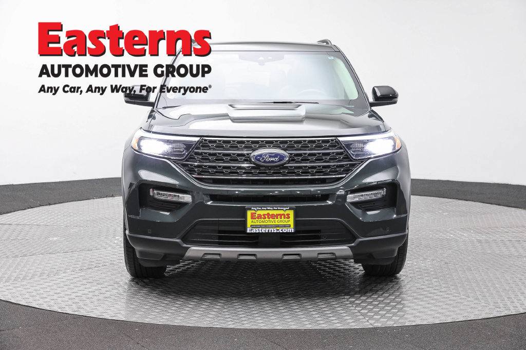 Used 2023 Ford Explorer XLT w/ Equipment Group 202A AWD/4WD image 3