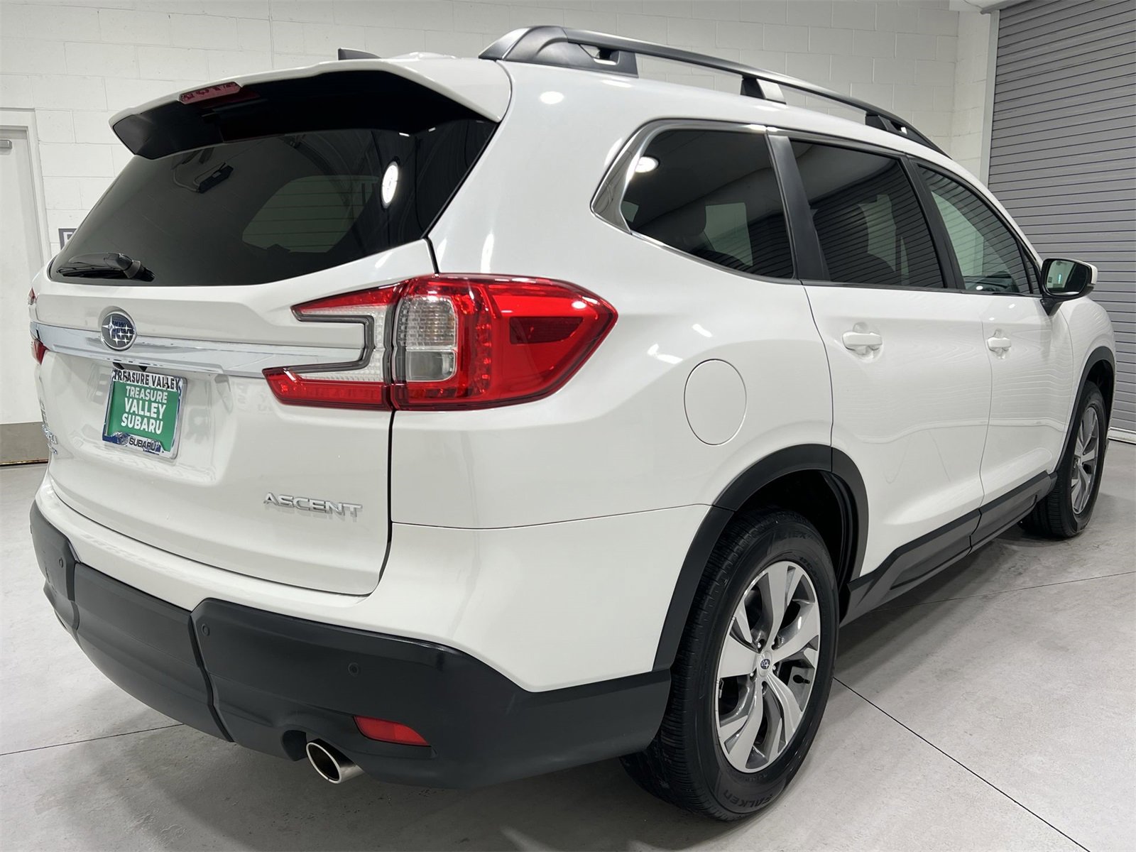 Certified 2024 Subaru Ascent Premium w/ Convenience Package image 8