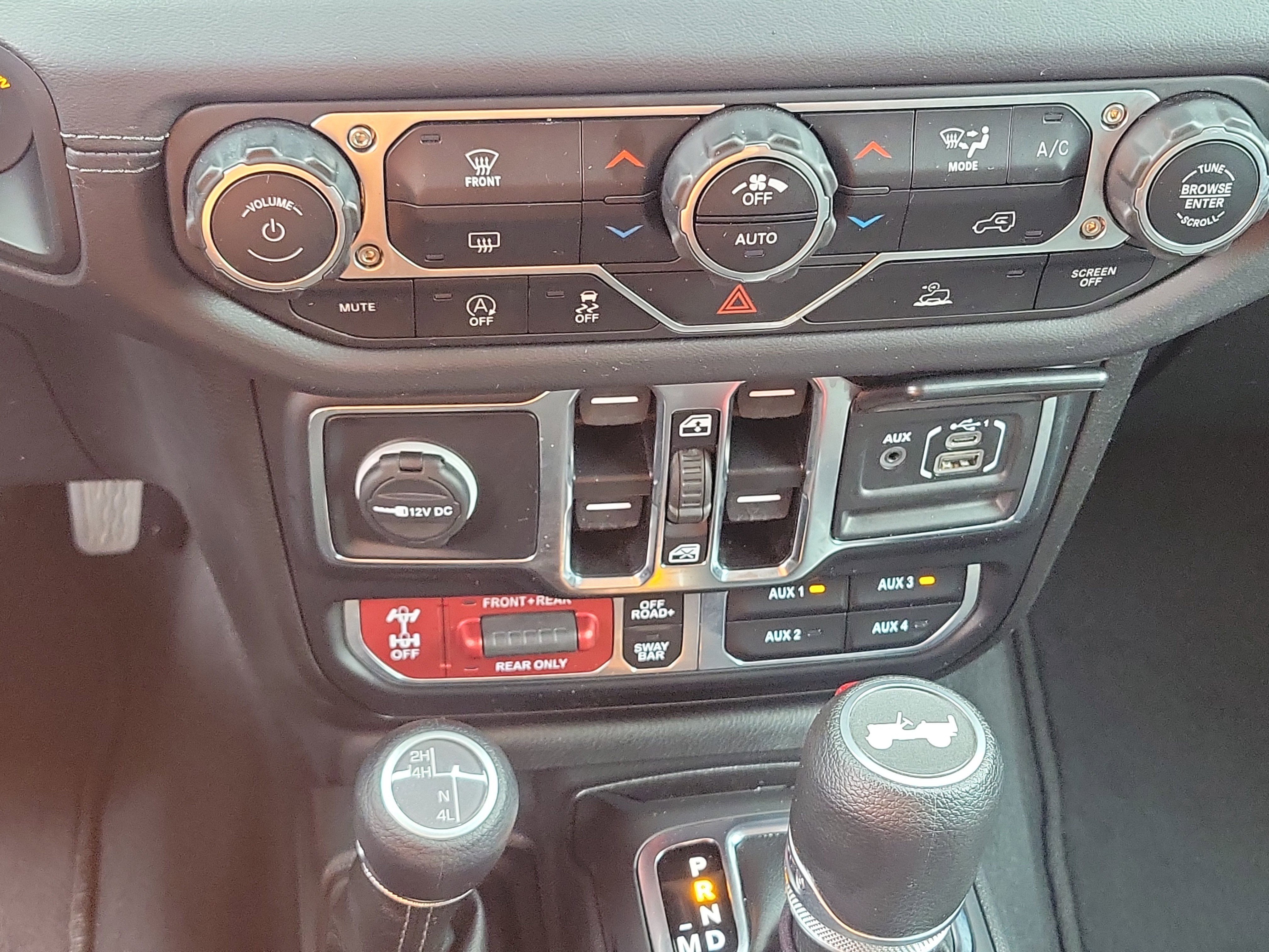 Certified 2024 Jeep Wrangler Unlimited Rubicon image 19