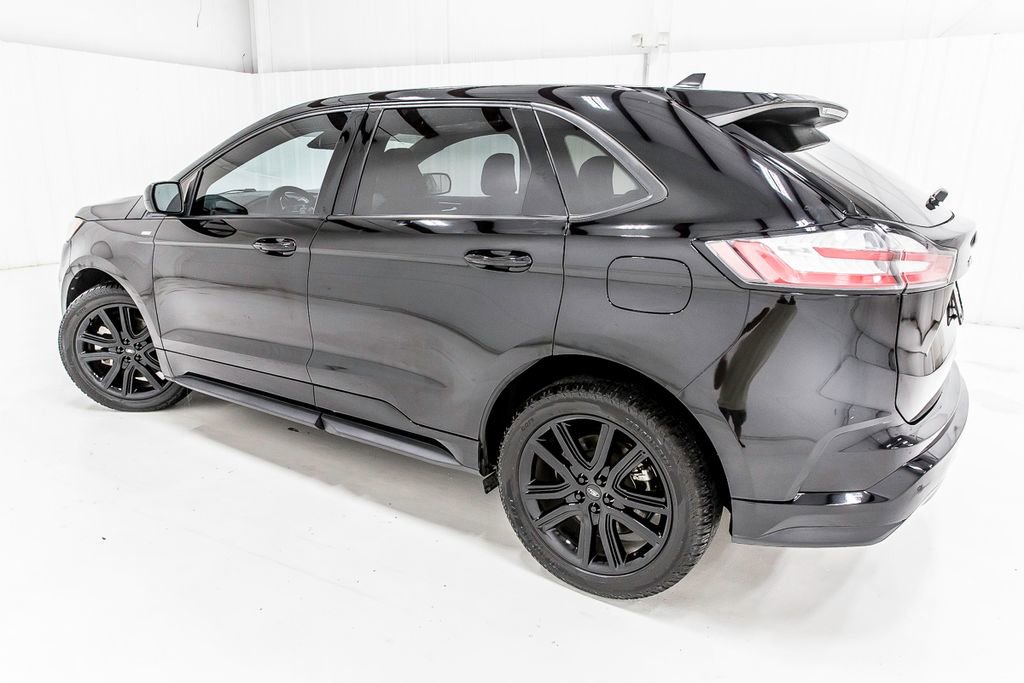 Used 2022 Ford Edge ST-Line w/ Class II Trailer Tow Package AWD/4WD image 4