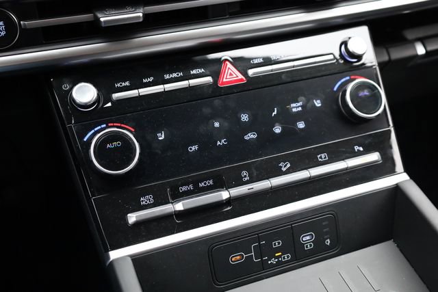 Certified 2025 Hyundai Santa Fe SEL image 19