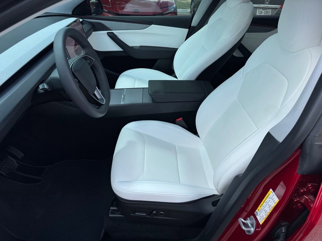 Used 2026 Tesla Model Y 2WD image 11