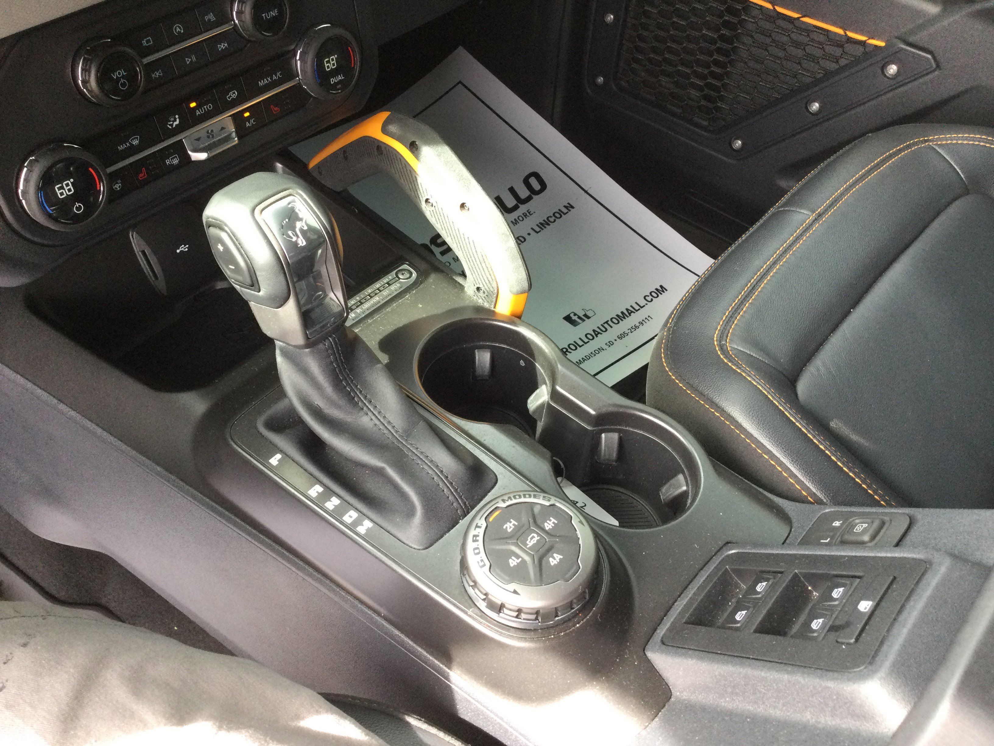 Used 2023 Ford Bronco Badlands image 13