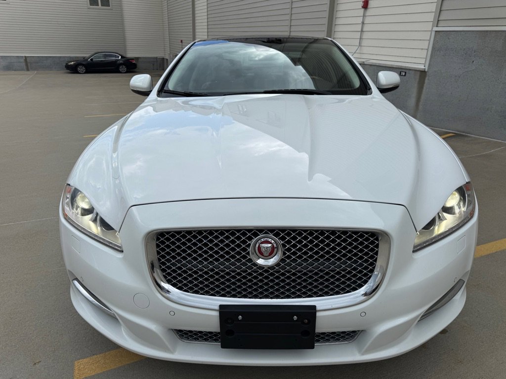 Used 2015 Jaguar XJ AWD image 8