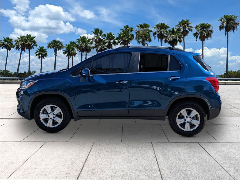Used 2020 Chevrolet Trax LT w/ Driver Confidence Package image 5