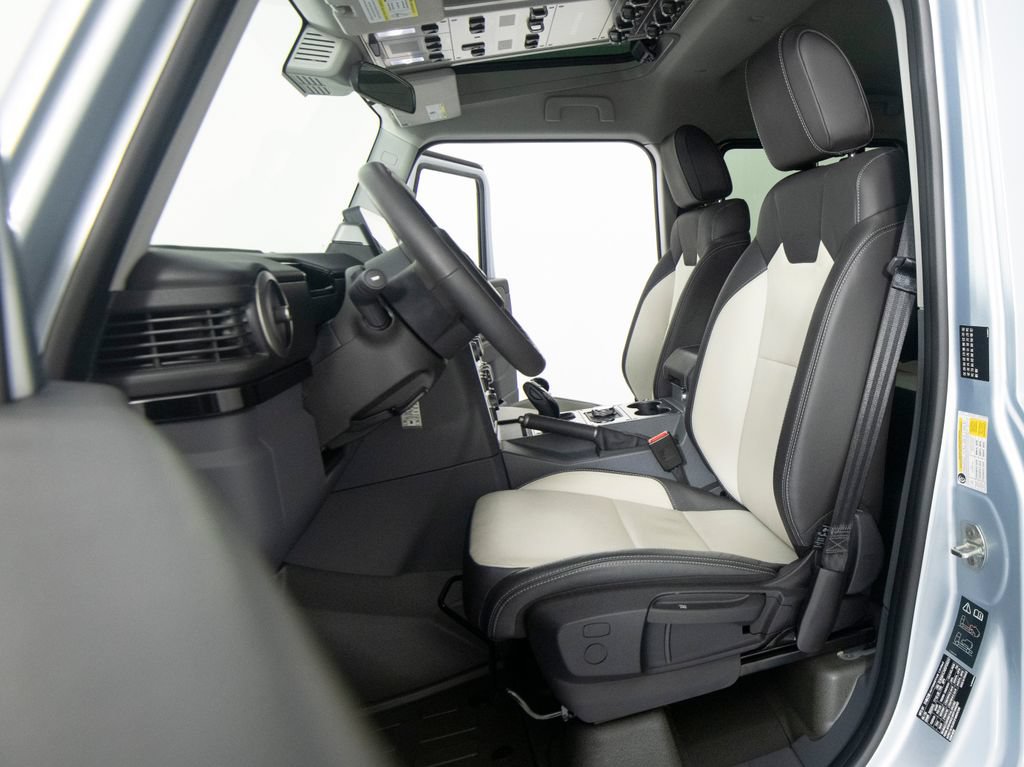 Used 2025 INEOS Grenadier AWD/4WD image 29