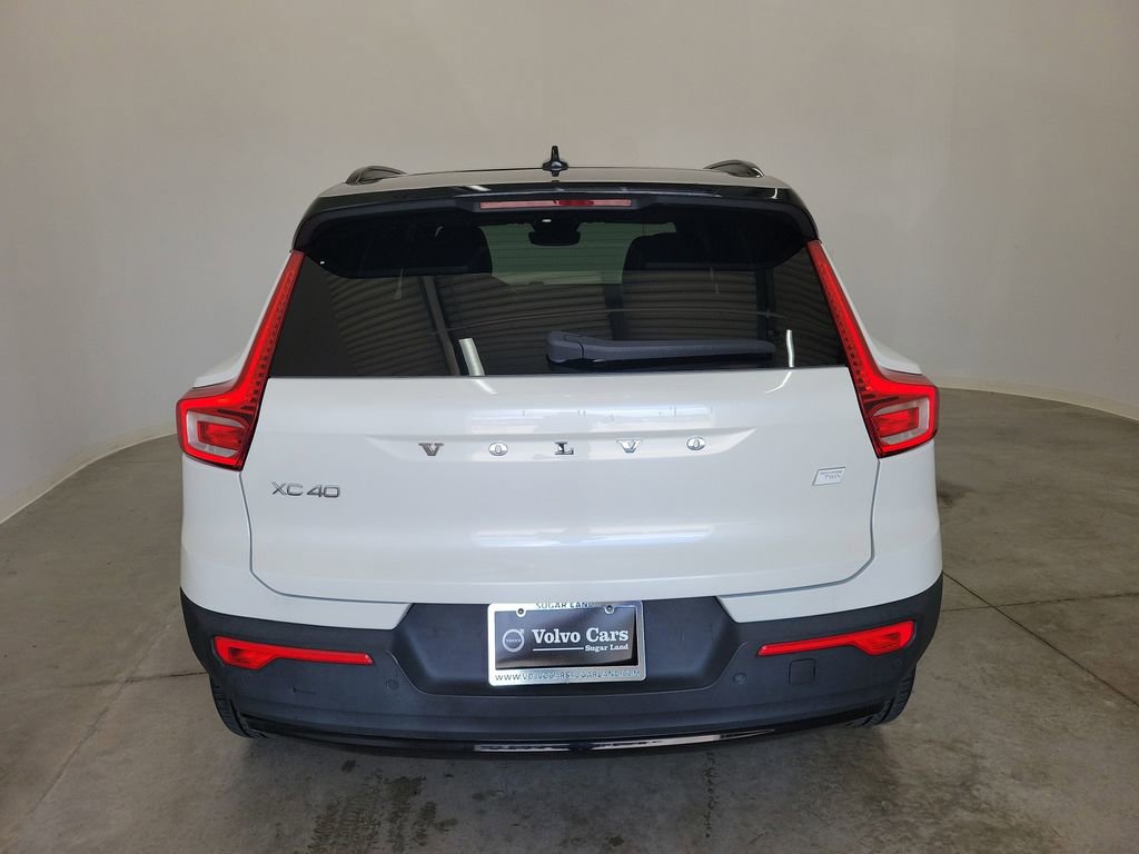 Used 2022 Volvo XC40 P8 Recharge Plus AWD/4WD image 6