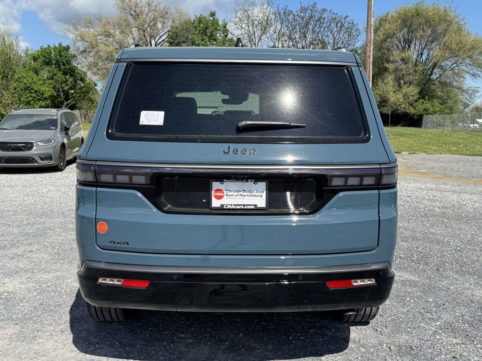 New 2026 Jeep Grand Wagoneer Limited AWD/4WD image 3