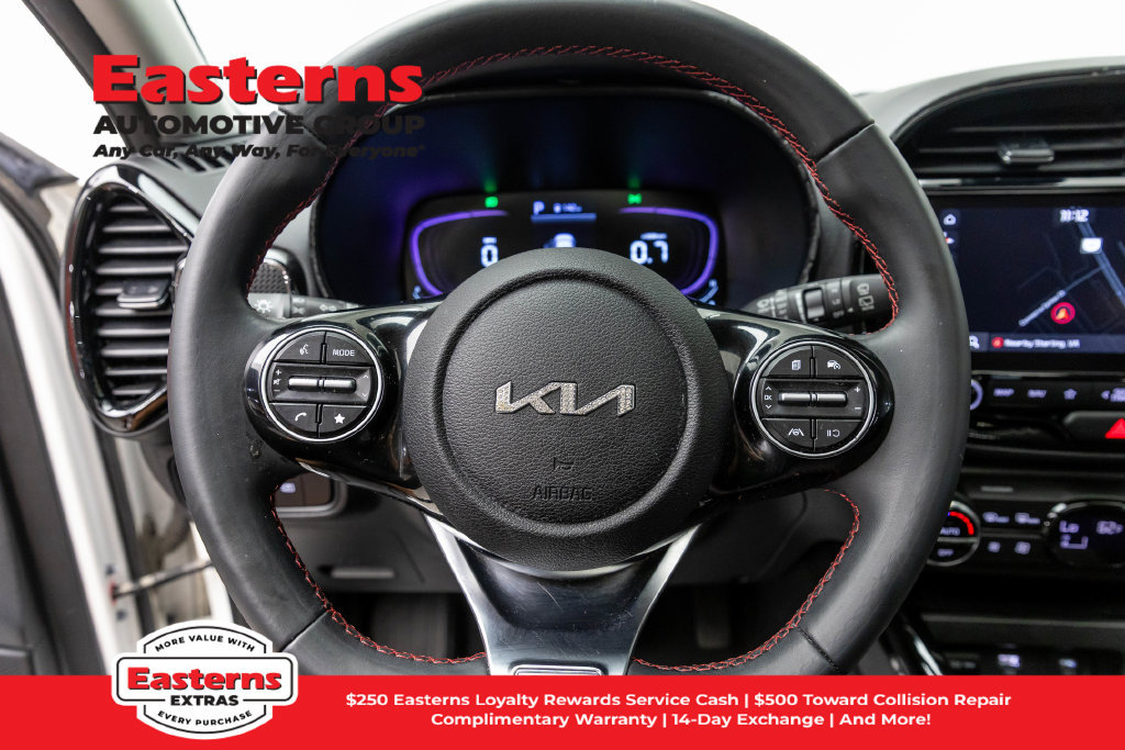 Used 2023 Kia Soul GT-Line FWD image 11