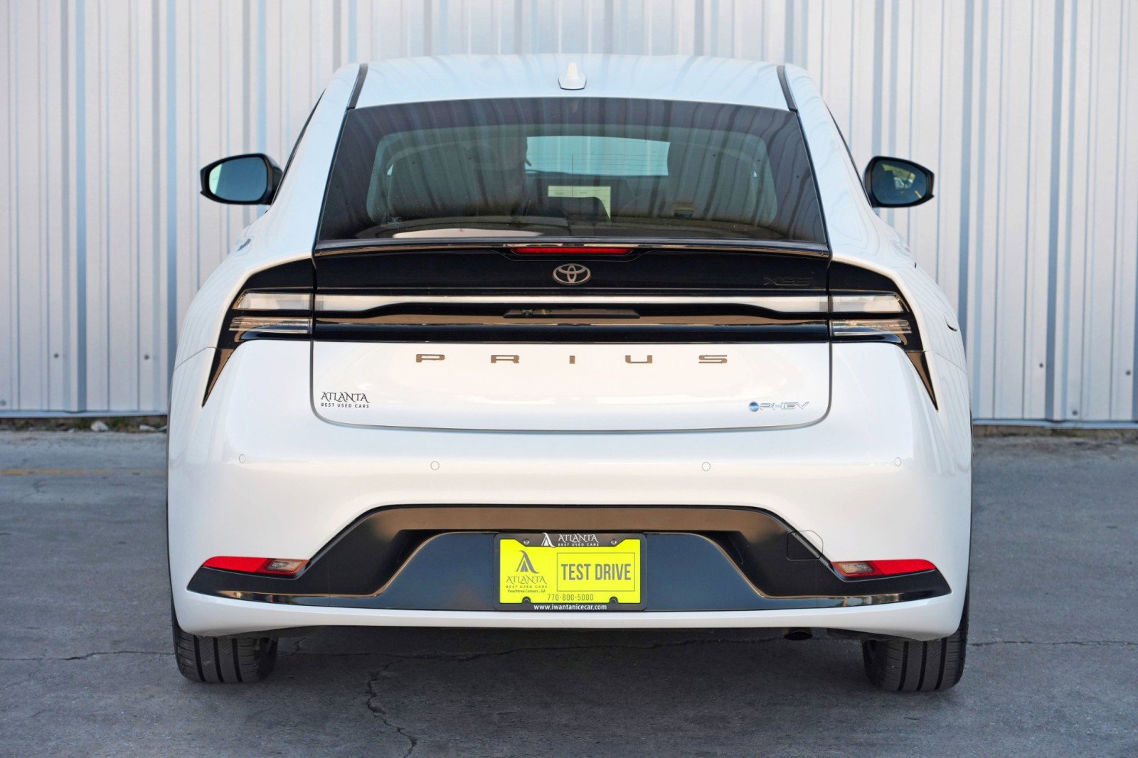Used 2025 Toyota Prius Plug-In Hybrid XSE FWD image 48