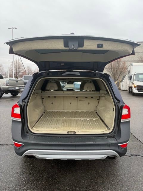 Used 2016 Volvo XC70 T5 Premier w/ Proximity Package image 12