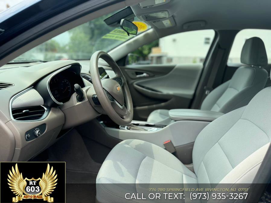 Used 2020 Chevrolet Malibu LT image 23