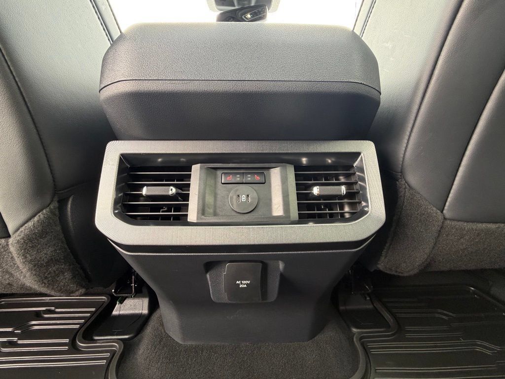 Used 2026 Ford F250 Platinum w/ Tremor Off-Road Package AWD/4WD image 8