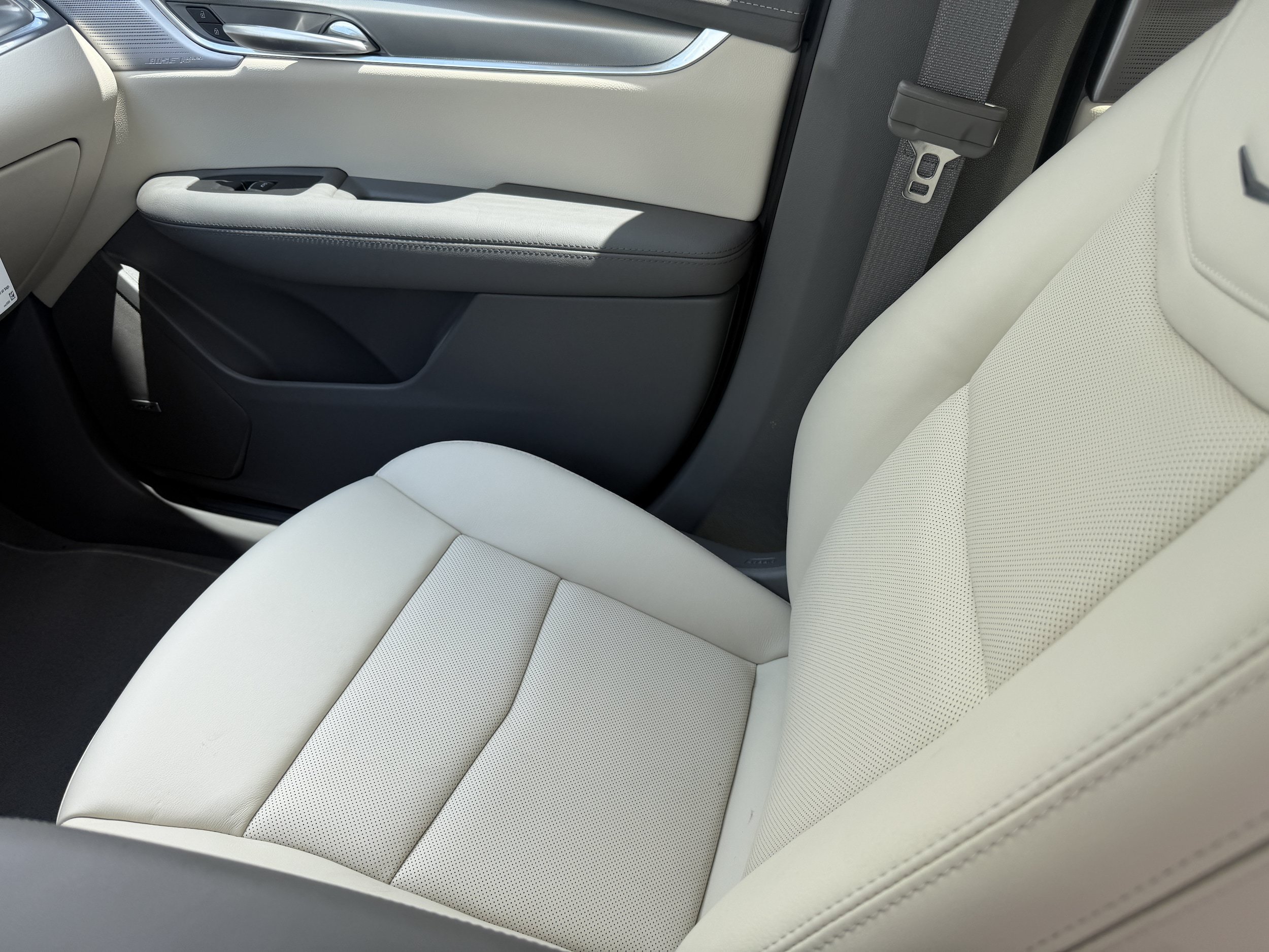New 2026 Cadillac XT5 Premium Luxury w/ Driver Assist Package FWD image 16
