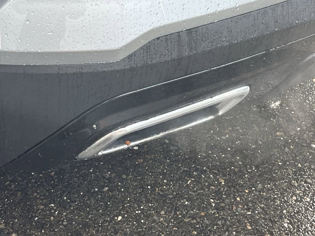 Used 2024 Cadillac XT4 Premium Luxury image 30