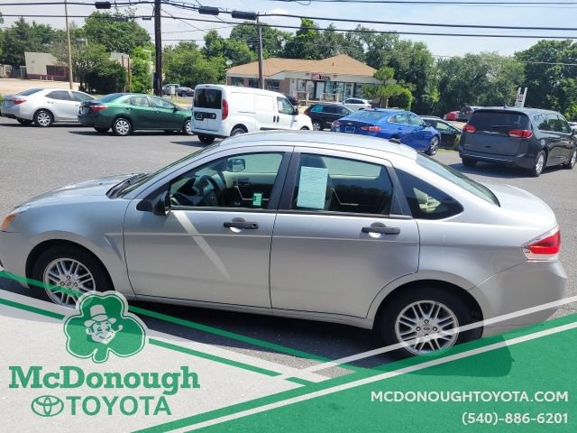 Used 2009 Ford Focus SE FWD image 8