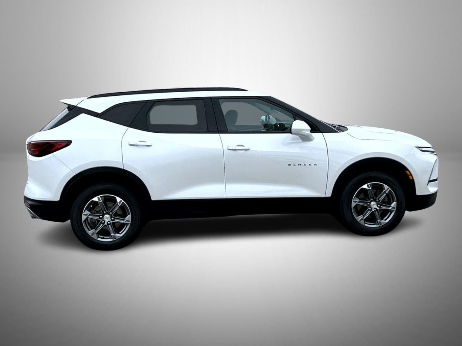 Certified 2023 Chevrolet Blazer LT w/ Convenience Package image 4